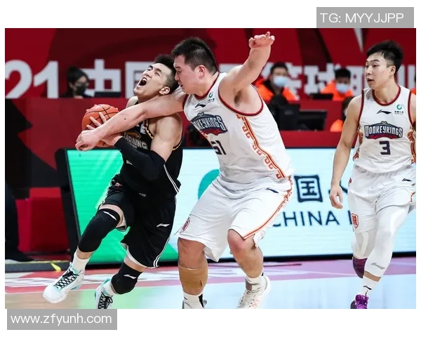 广州篮球队创新盯防战术解析助力球队崛起与发展