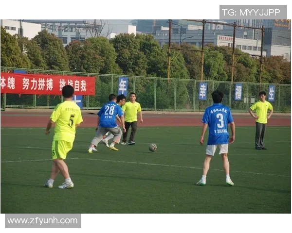 重庆足球队在耐力排行榜中荣获第三名展现出强大实力与拼搏精神